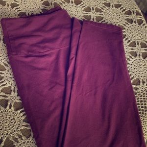 Tummy control leggings match Lululemon in closet